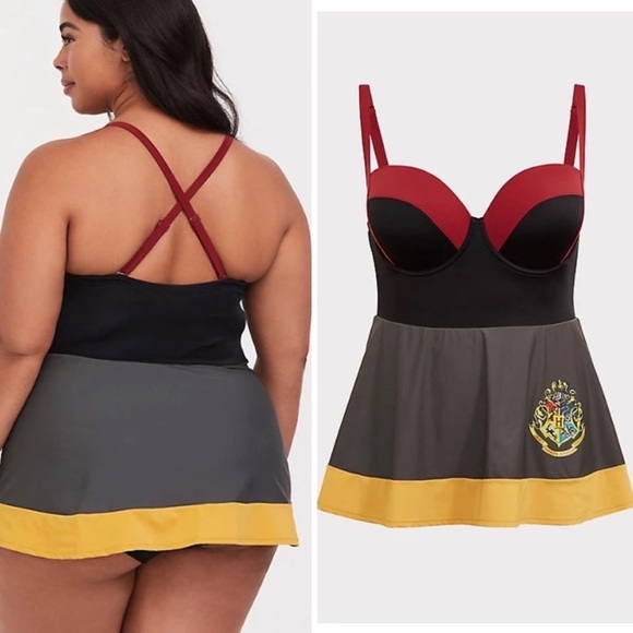 Torrid Harry Potter Fangirl Hogwarts Crest One-Piece Swim Dress Underwire 1X NWT - Picture 3 of 15
